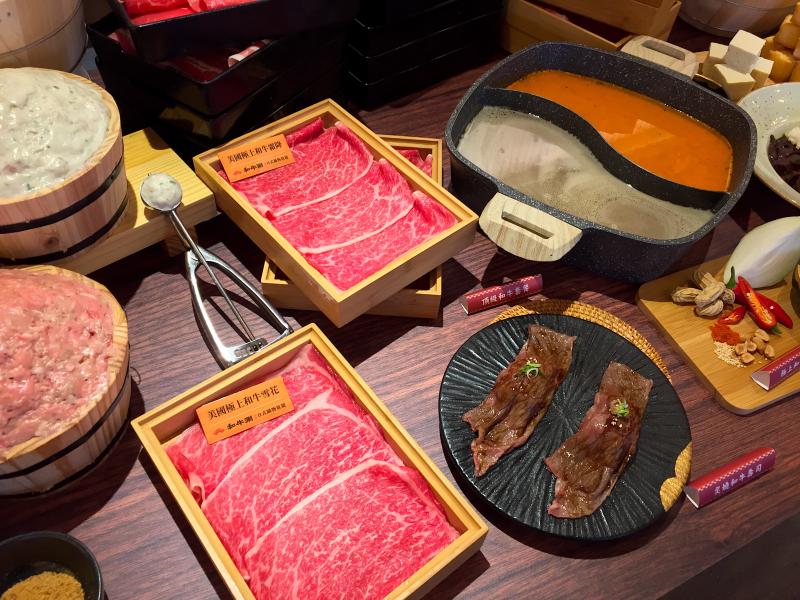 ▲王品集團旗下首個吃到飽品牌今（4）日正式開幕，主打台灣人最愛的和牛，以日式涮涮鍋的方式呈現。（圖／記者黃仁杰攝,2020.03.04）