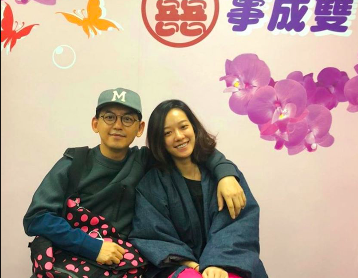 ▲黃子佼臉書宣布喜訊，與孟耿如登記結婚。（圖／翻攝黃子佼臉書）