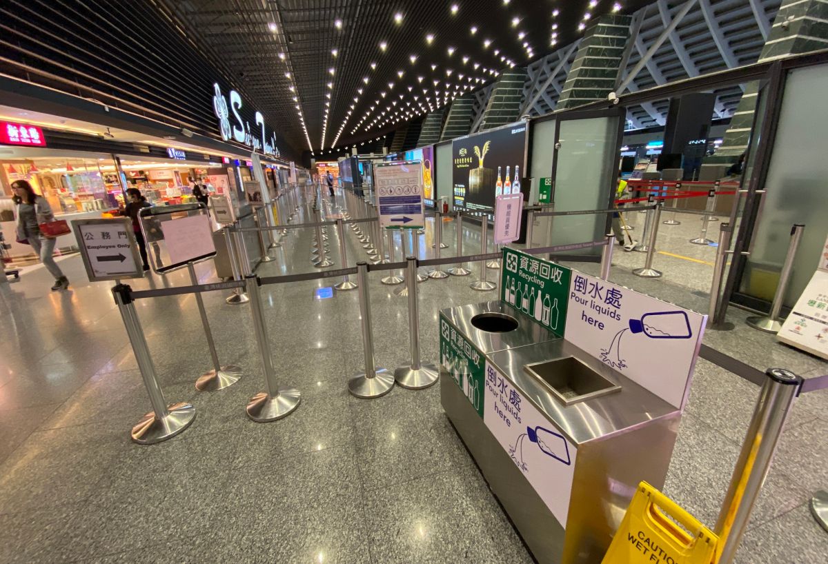 ▲原本熱鬧的桃園機場商店街，現在因為武漢疫情影響，許多商家面臨撤櫃或是歇業的抉擇。（圖／記者李春台攝, 2020.03.06）