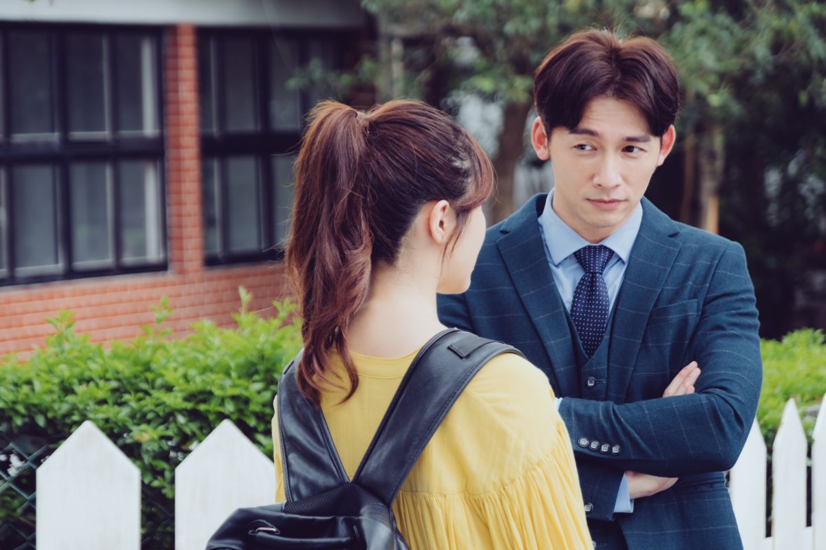 ▲溫昇豪在劇中飾演白思禮，跟方家姊妹在不同時期交往。（圖 / 歐銻銻娛樂提供 ）