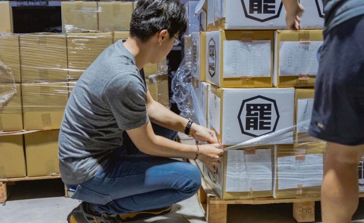 罷韓志工將連署書造冊，9日要先送交40萬份。 (圖/翻攝台灣基進臉書)