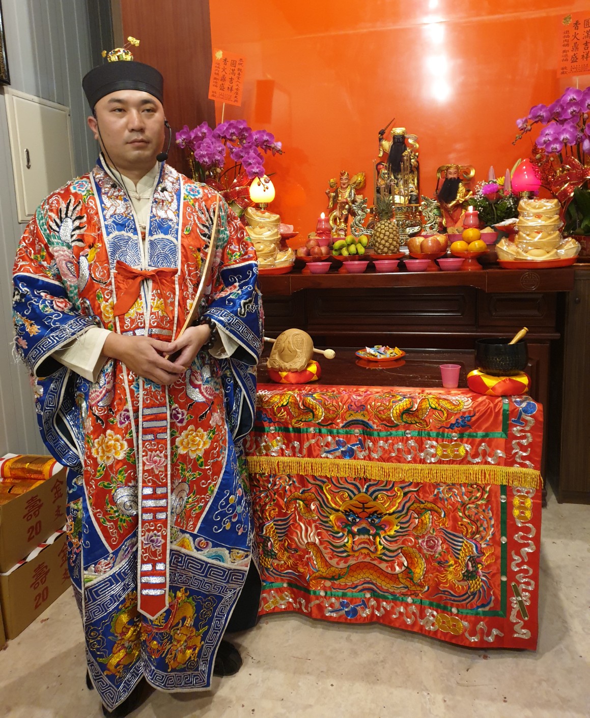 ▲疫情延燒，人心惶惶，肉販鄭茂祥在上景興建道觀迎奉玄天上市安撫人心。（圖／金武鳳攝，2020.3.9)