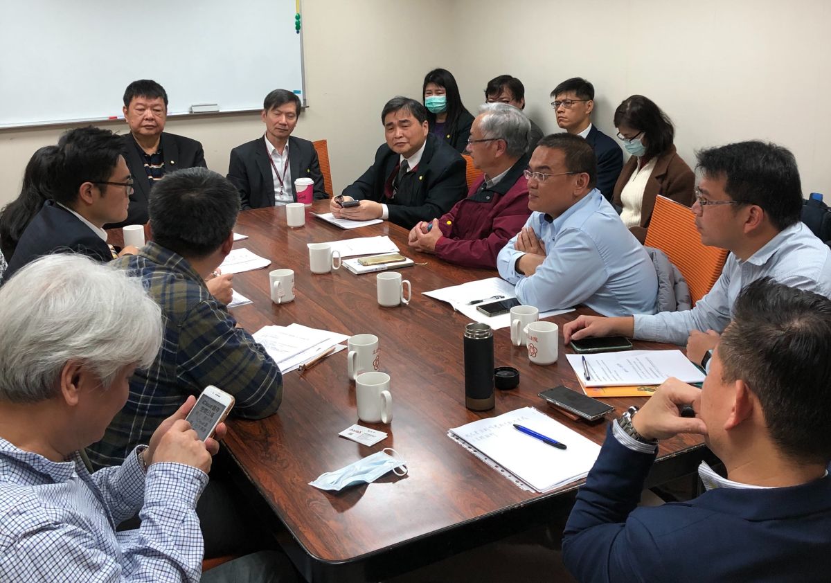 ▲立委陳雪生委員邀集中央相關單位，針對金馬設立海運快遞專區進行溝通協商。（圖／金門縣政府提供）