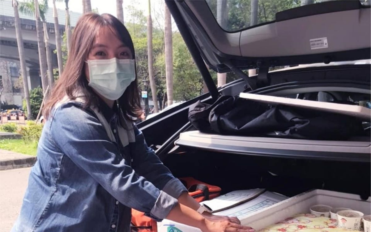 ▲陳伶宣發便當送醫護。（圖／翻攝陳伶宣臉書） 