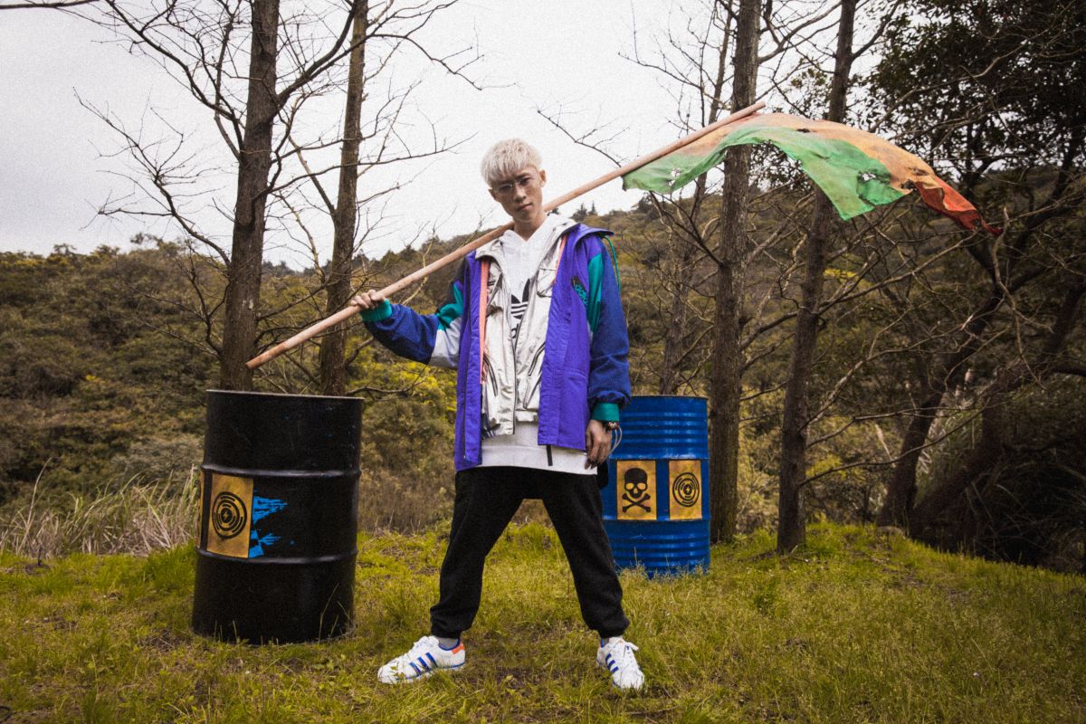 ▲艾文與嘻哈歌手JAYRoll、外籍歌手韋喆合作單曲〈SIGNA〉。（圖／混血兒娛樂提供）