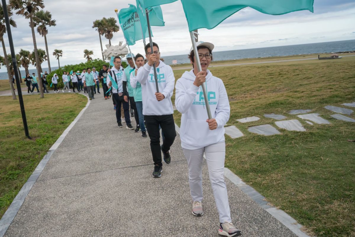 ▲前市府顧問、民眾黨不分區立委蔡壁如，在選戰期間進行全台「大眾走」宣傳台灣民眾黨。（圖／台灣民眾黨提供）