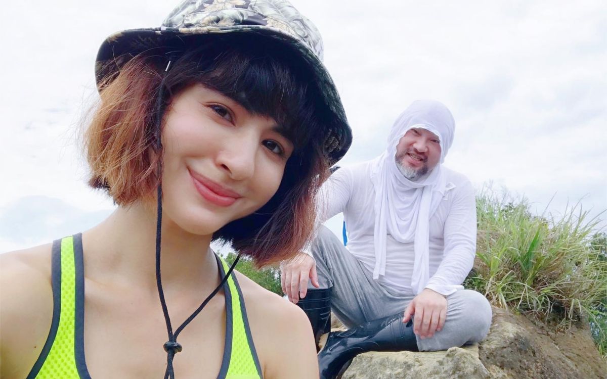 ▲雷艾美（左）分享辛龍（右）私下溫暖的一面。（圖／翻攝雷艾美臉書） 