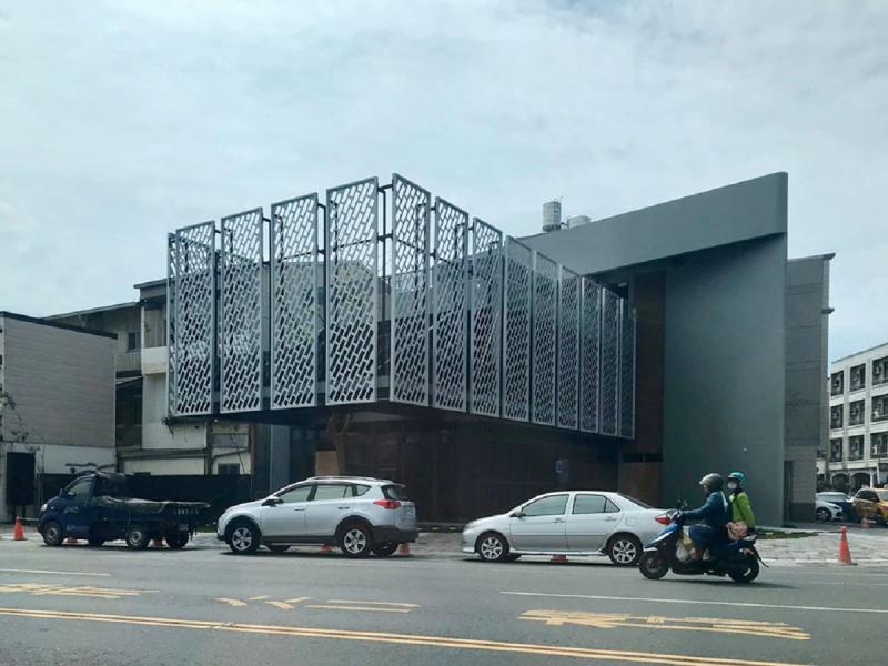 ▲連鎖品牌紛紛往台南外圍開設，佳里區將開設第一家星巴克。（圖／臉書台南新開點提供）。