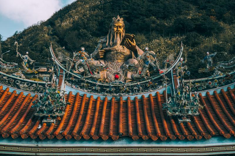 臺灣之旅改變一生！ 波蘭帥哥攝影師發現廟宇文化之美
