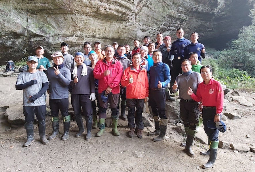 ▲嘉義縣消防局在呂清海局長帶領下，首度跨機關實施山區搜救訓練。（圖／記者陳惲朋翻攝，2020,03,13)