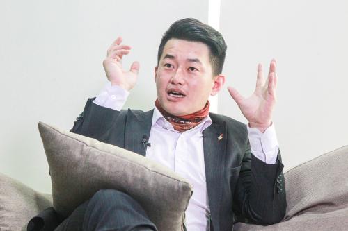 藍扮納粹辯「反綠共」　陳柏惟諷世界奇蹟：二元極端在國民黨團圓
