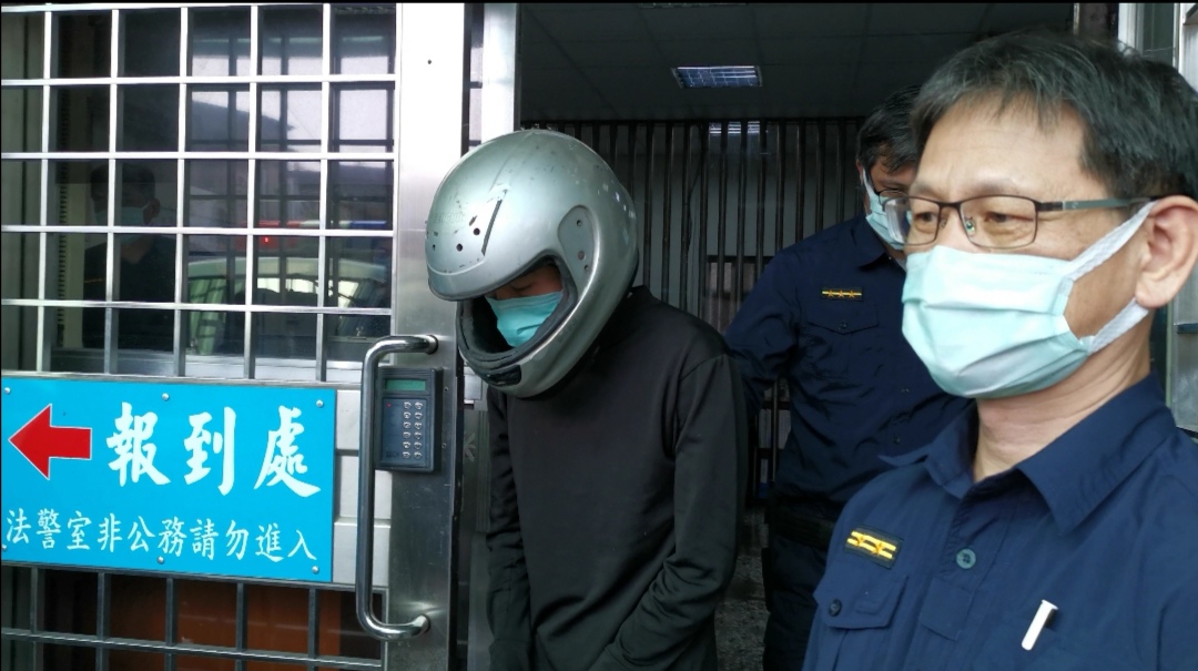 ▲陳姓男子涉嫌虐童致死，遭法院裁定羈押並禁止接見通信。（圖／記者陳雅芳攝，2020.03.16）