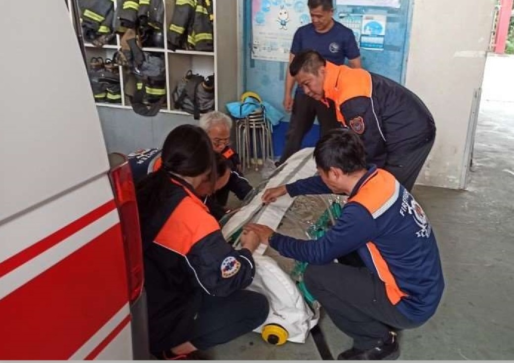 ▲雲林縣消防局加強救護防疫整備及負壓隔離艙操作教育訓練。（圖／記者蘇榮泉翻攝，2020.03.17）