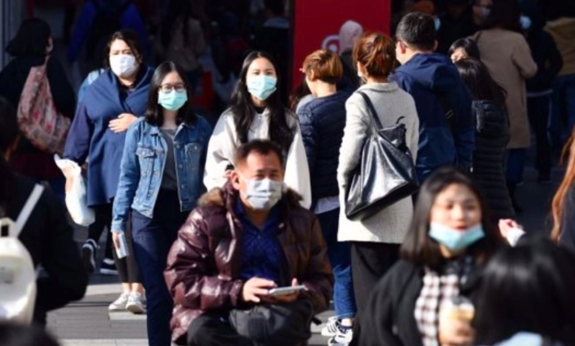 ▲武漢肺炎疫情延燒，不少人出門都會戴口罩。（圖 / nownews資料照片）