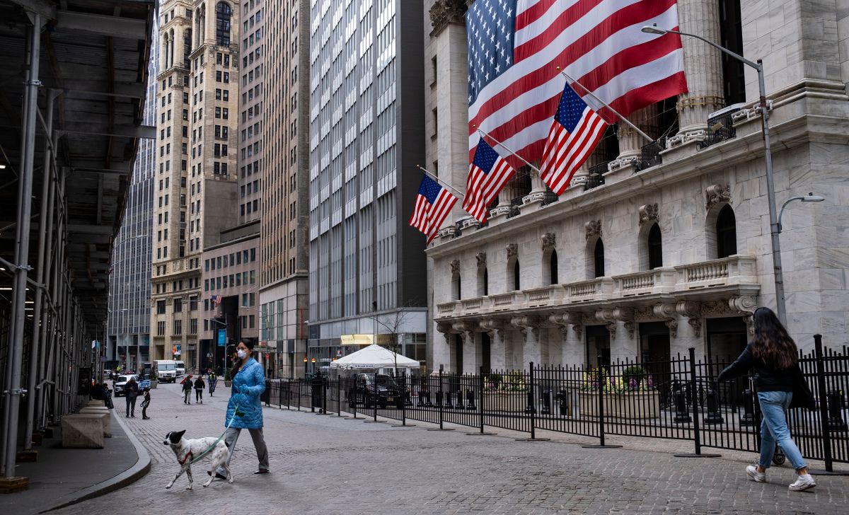 ▲受到武漢肺炎疫情衝擊加上有員工傳出確診，紐約證交所決定自 23 日起先關閉交易大廳，全面改為電子交易。（圖／美聯社／達志影像）