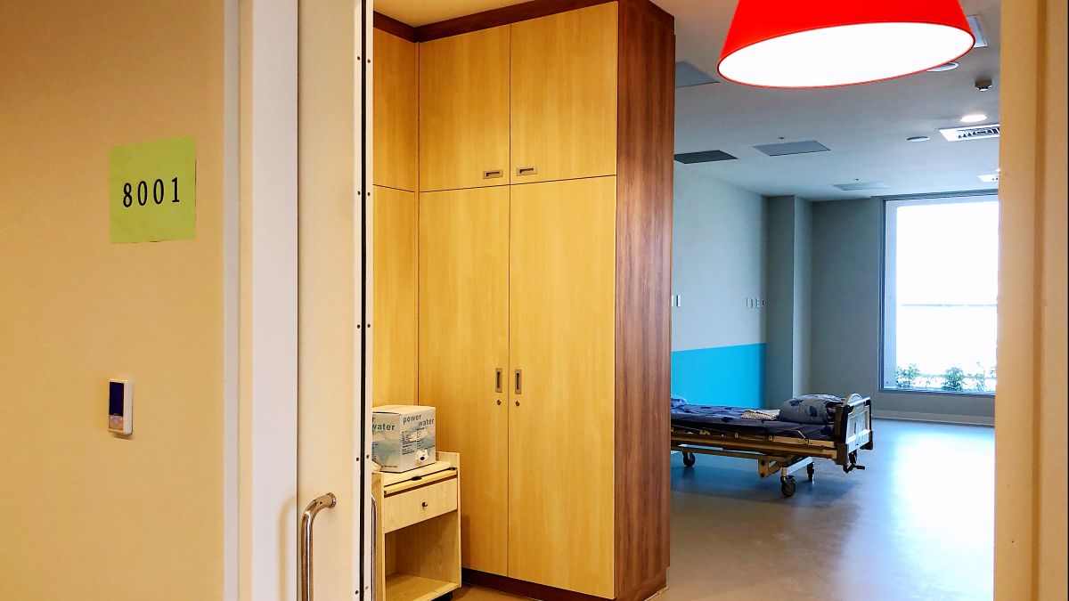 ▲ 公設的「防疫小棧」目前共設置63床，空間寬敞，有獨立的衛浴設備。（圖／記者陳美嘉攝，2020.03.20）