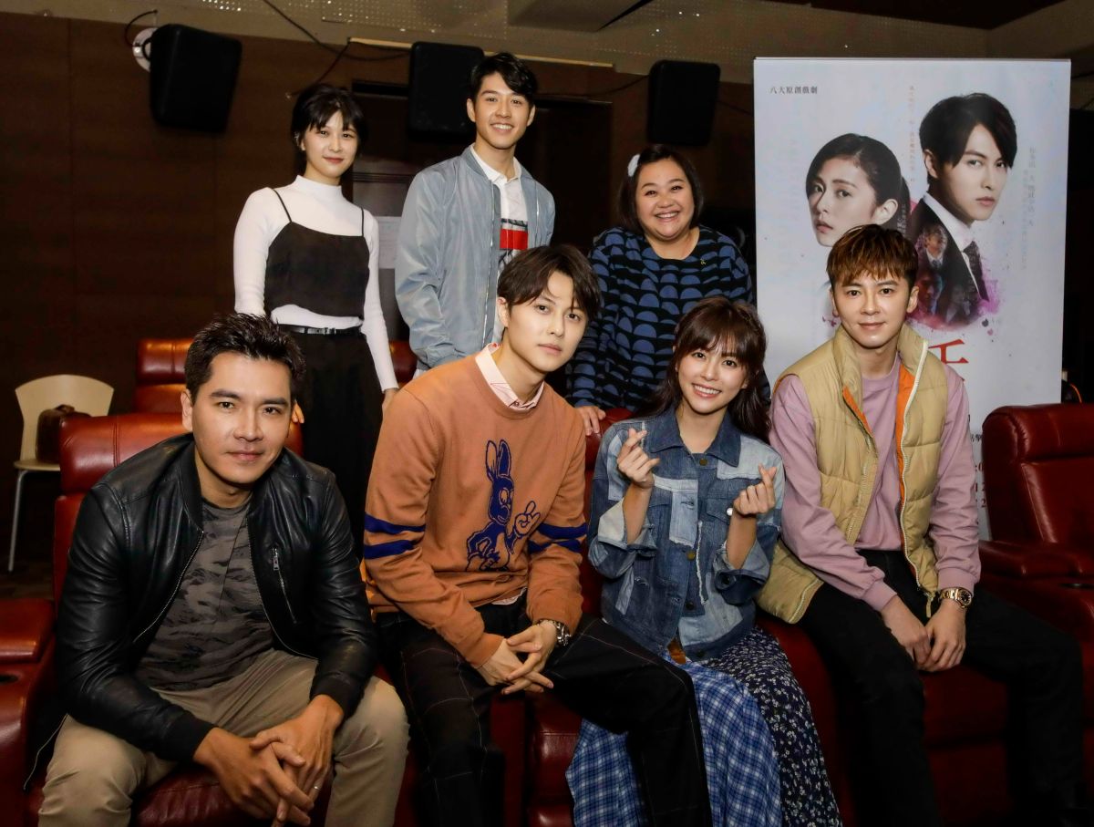 ▲演員邀請圈內好友觀賞《覆活》試片。（圖 / 八大提供）