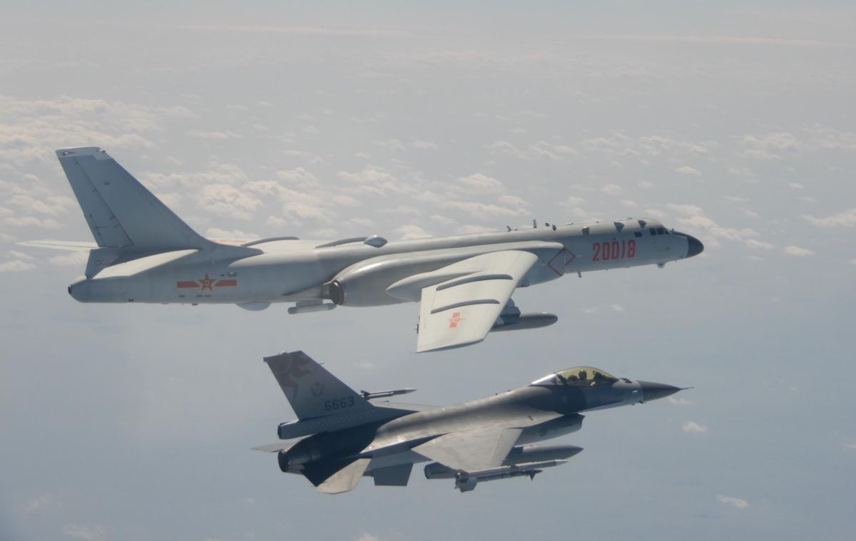 ▲美國衛生部長訪台期間，又遇共機擾台，總統府10日晚間也透過聲明譴責中國的恫嚇行為。（圖／國防部提供）