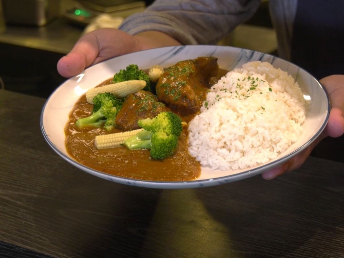 ▲咖哩料理包每份約350公克，當中肉塊就有250公克，可說是真材實料。（圖／蔡若喬攝, 2020.03.25）