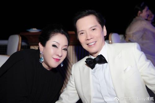 向太：沒存800萬別買車！擁2000億身家昔只開二手車　網留言戰翻