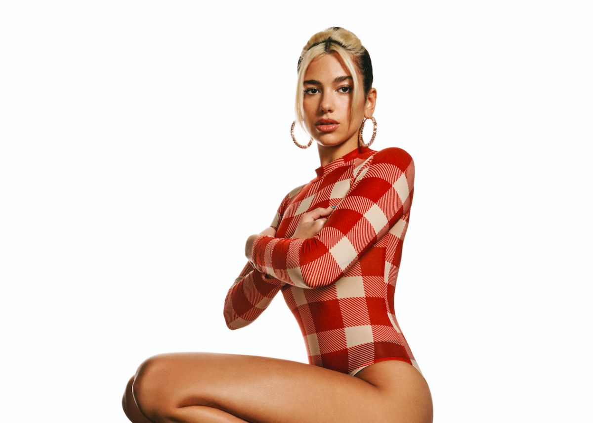 ▲杜娃黎波新專輯歌曲意外遭洩，她開直播時分享此事，氣到哭。（圖／華納音樂提供）