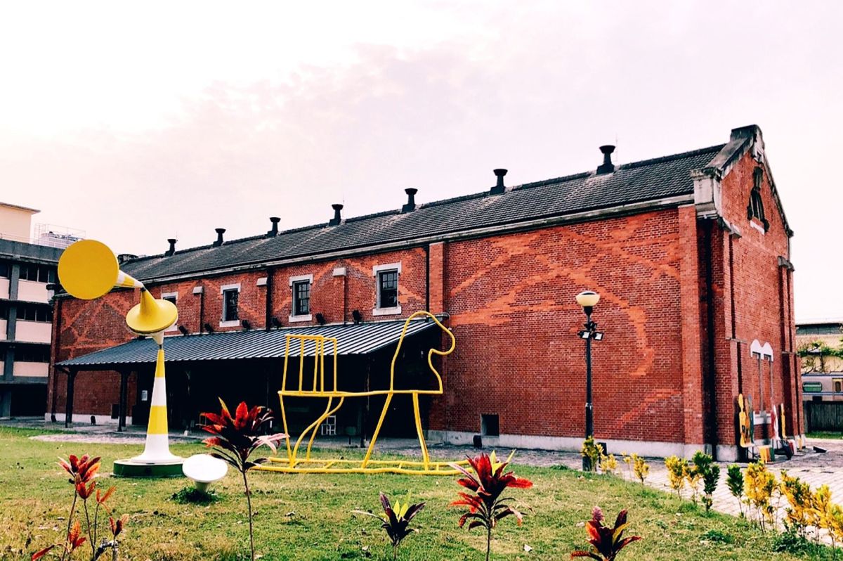 嘉酒柑仔店，提供民眾學習認識童玩，還可以親臨體驗玩賞。〔圖／嘉市府提供2020.03.29〕