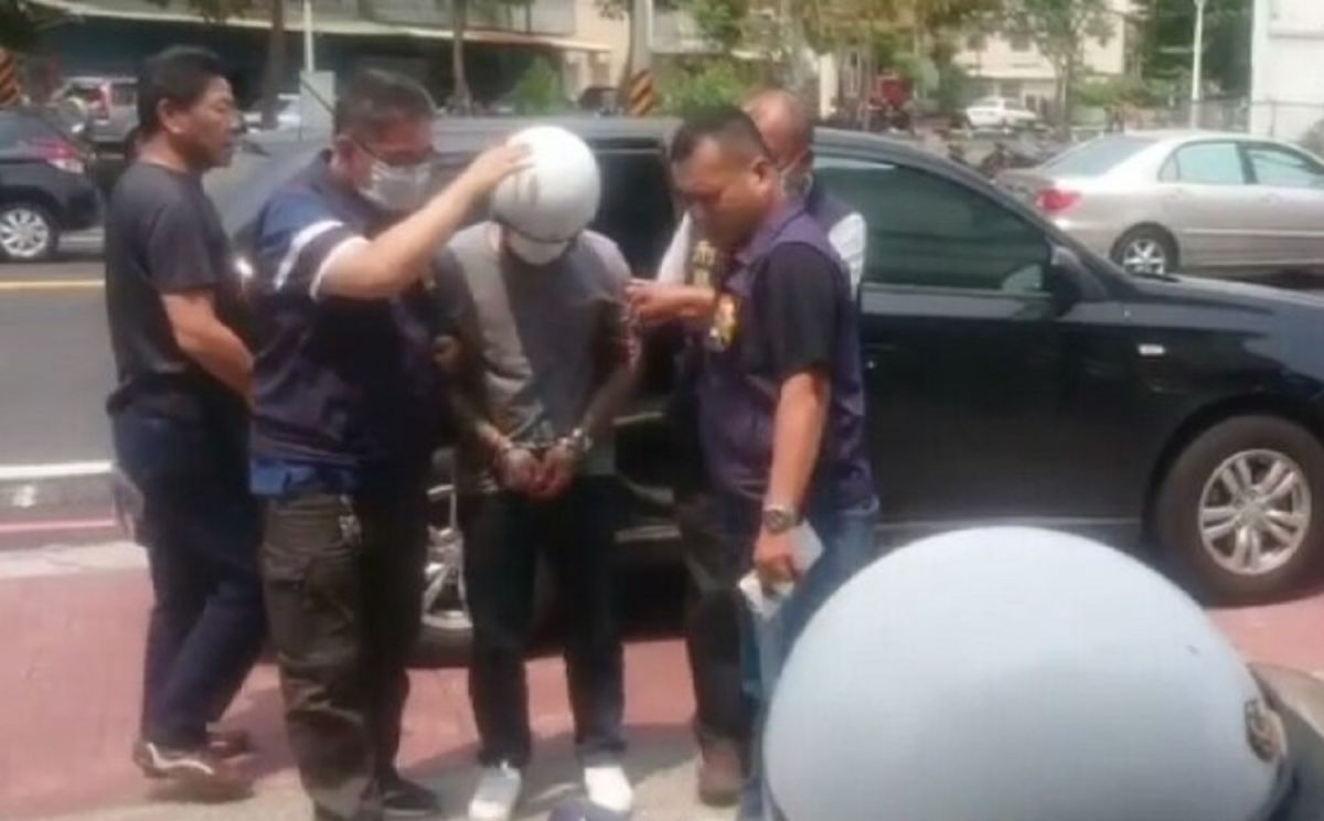 ▲高雄鳳翔公園今天上午驚傳槍響釀1死1傷，警方獲報趕抵現場帶回現場1名林姓男子偵訊；據了解，這起槍擊案為了數萬元債務糾紛引起，警方正全力調查釐清中。(圖／記者郭郭凱杰翻攝，2020.03.30)