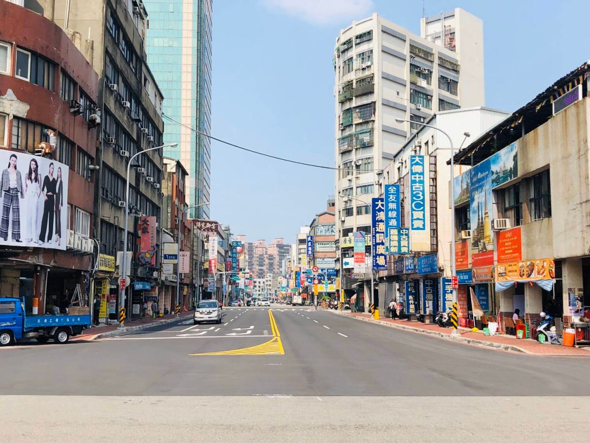 ▲日前有名韓國遊客，在網上批評台灣市容，因此有網友提問，「願意每個月花兩千元，讓居住空間變美嗎？」（示意圖／翻攝自《NOWnews資料庫》）