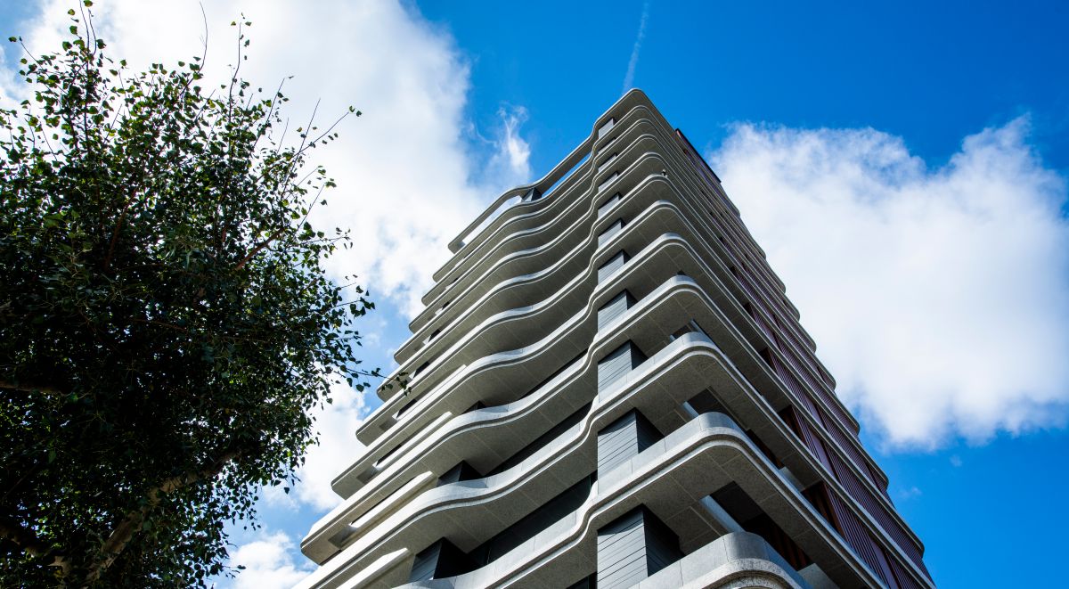 ▲ 介壽國中對面「久泰敦品」地處民生社區正核心，稀有難遇，近期落成，吸引不少買家青睞。（圖/公關照片）