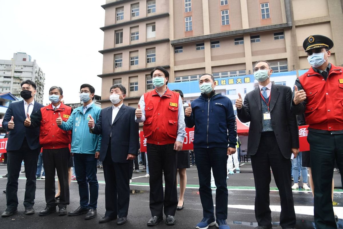 ▲因疫情尚未舒緩，侯友宜宣布市轄公有封閉型場館再暫緩營運兩星期。。（圖／新北市新聞局提供）
