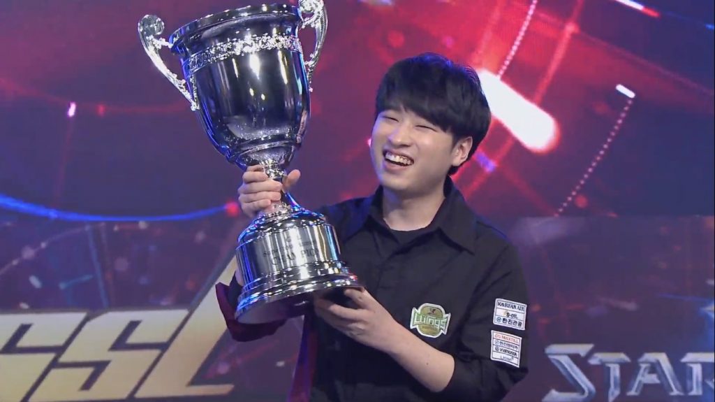 Maru逆轉勝搶下GSL超級錦標賽第一季冠軍。   圖：翻攝自Youtube