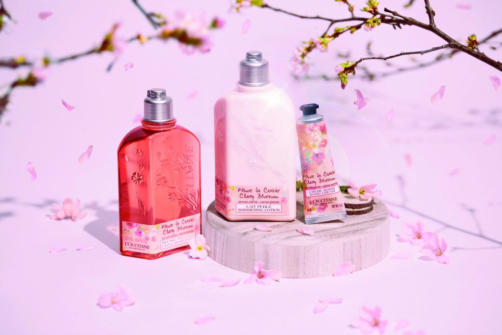 ▲歐舒丹 春日水櫻花沐浴膠<br />250ml NT$880；美體乳<br />250ml NT$1,280；護手霜<br />30ml NT$400。（圖／歐舒丹）