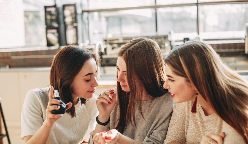  ▲把個人提升的重心，放在發展人脈上的做法，真的是弊大於利。（圖／Shutterstock）