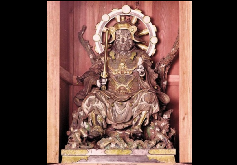 手持寶劍的日本妙見菩薩。（圖／千葉縣教育委員會網站）