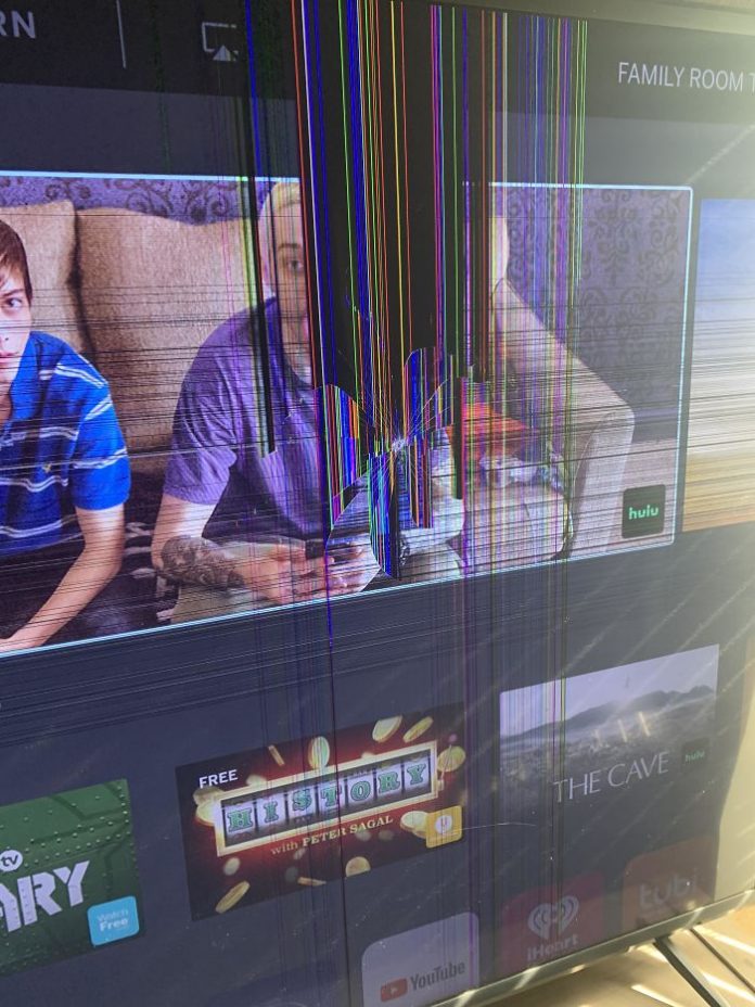 六週假期的第二天，我小孩已經把電視弄壞了 | Day 2 Of 6 Week Break And My Kid Already Broke Our TV (Courtesy of thatoneperson1000)