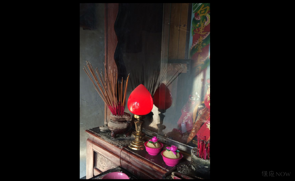 香爐在台灣民間信仰十分神聖。（圖／WIKI共享資源，Oliver515攝）