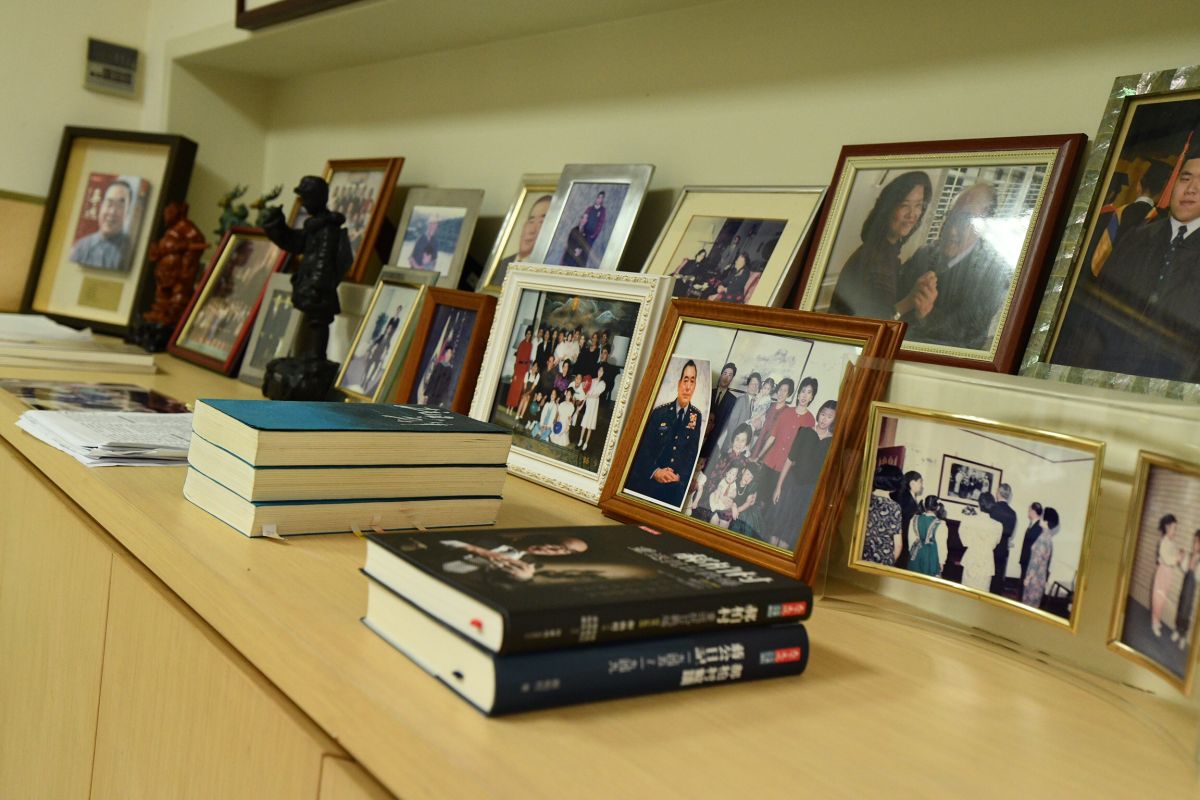 前行政院長郝柏村退休後的書房最近曝光。( 圖 / 記者林柏年攝 )