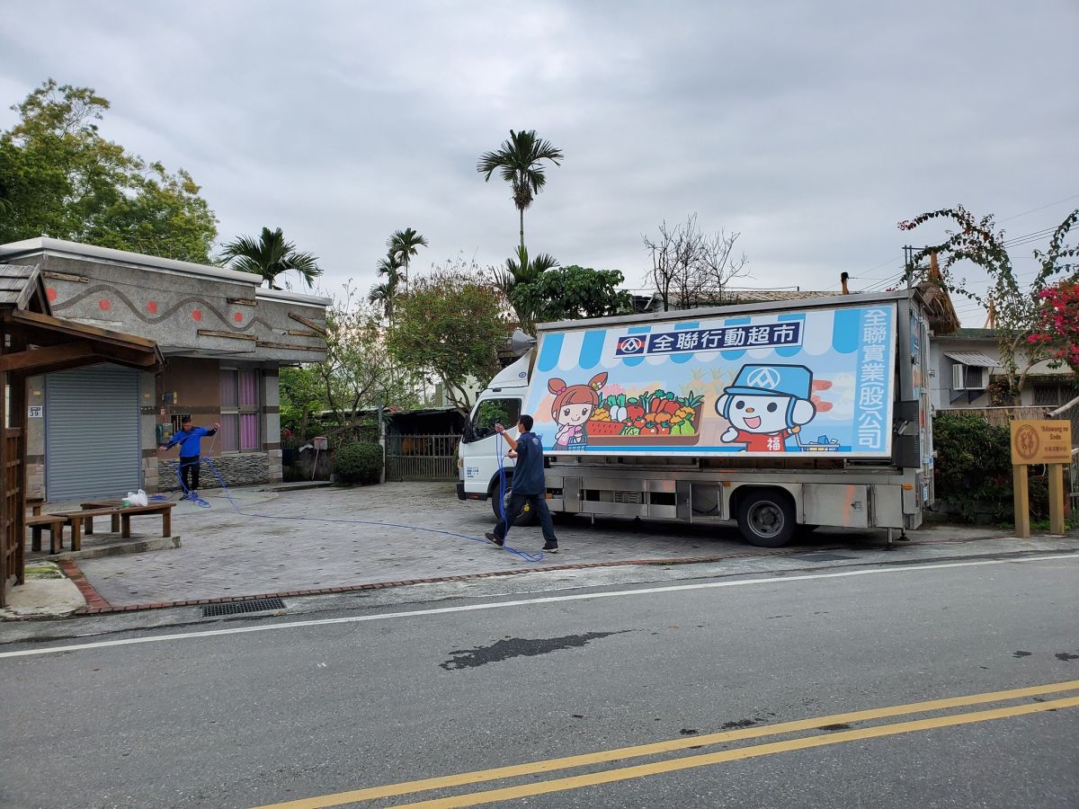 ▲全聯女經理在臉書公開行動超市的「移動路徑」。（圖／翻攝自臉書）