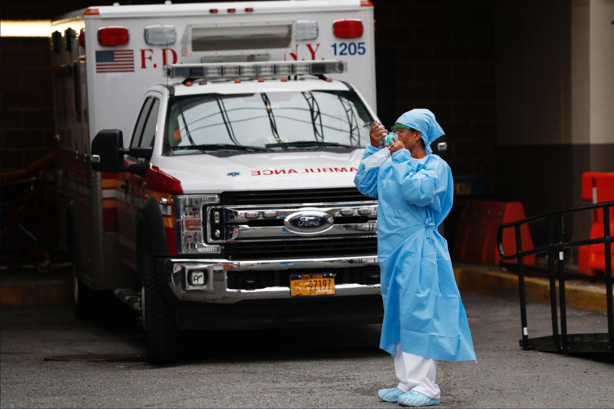 ▲美國新冠肺炎確診病例突破30萬。（圖／美聯社／達志影像）