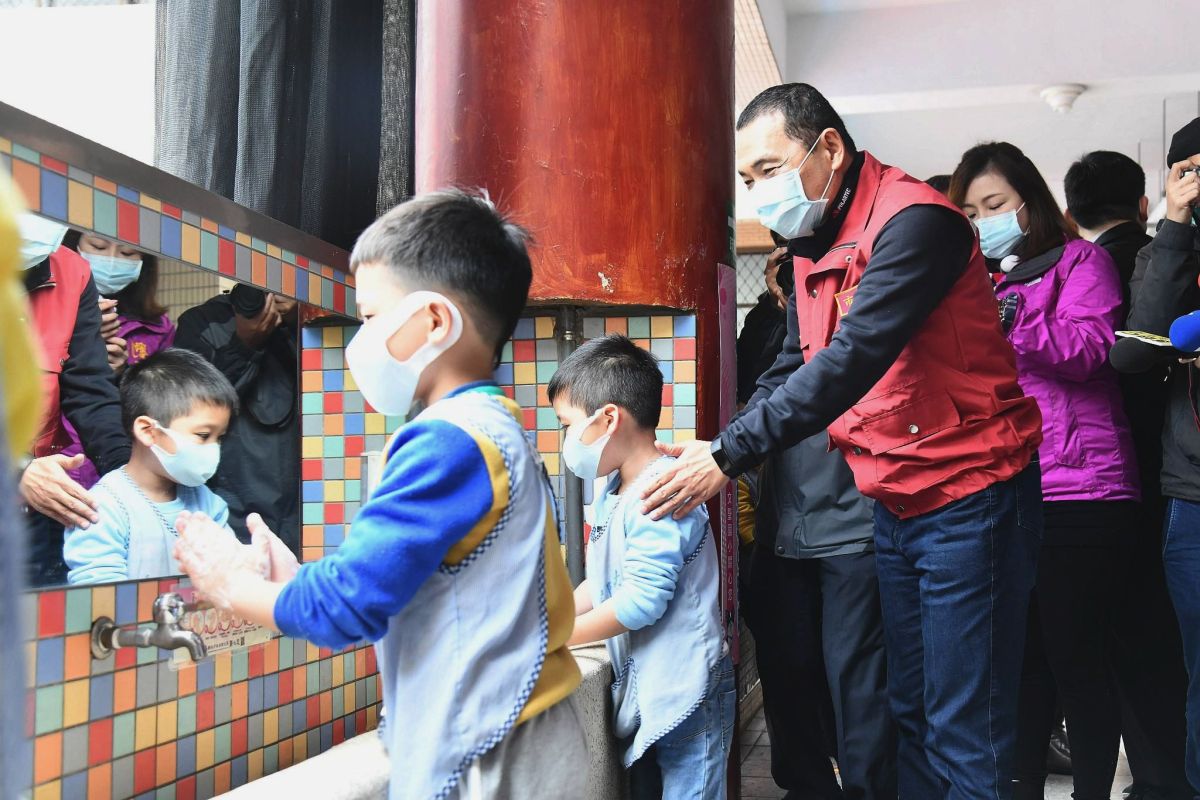 ▲侯友宜回應，已在調查了解隱匿出遊史的情形中，目前沒有發現案例，而市府員工在他了解下，確定有260人到過國家級警示風景區，已要求做自主健康管理。（圖／市府提供）