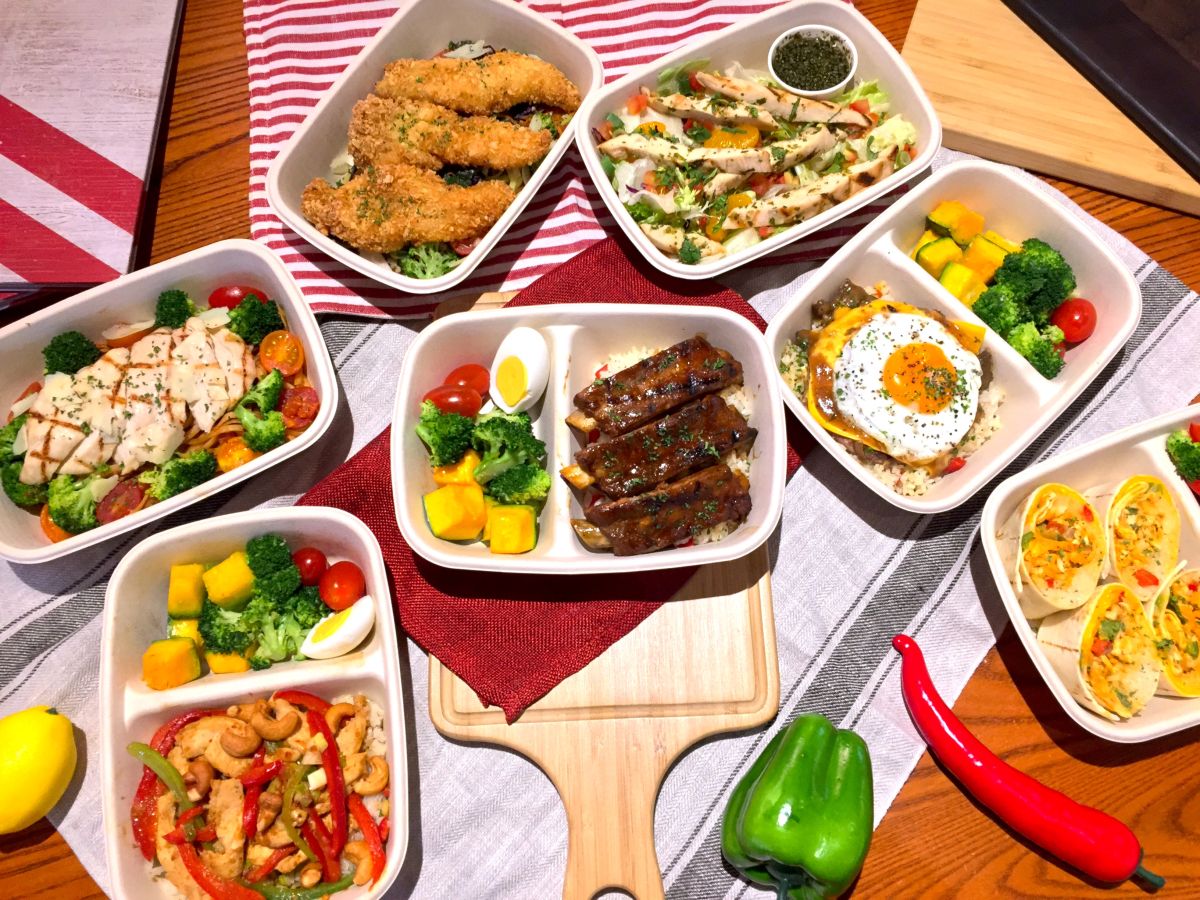 ▲知名美式餐廳業者今（7）日起，推出外送餐盒。(圖／記者黃仁杰攝2020.4.7)