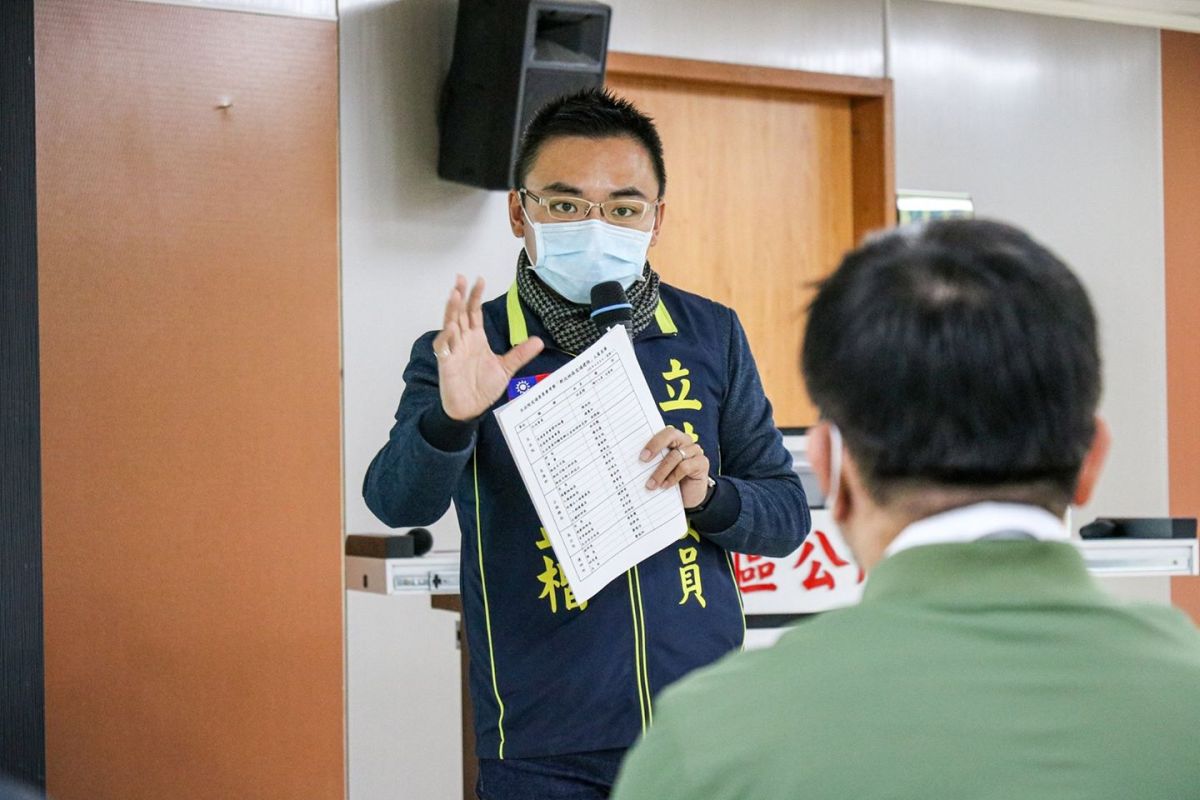 ▲洪孟楷認為疫情尚未結束，譚德塞卻用辱罵台灣來轉移焦點，就是因為看準台灣不是WHO會員，所以柿子挑軟的吃。（圖／翻攝自洪孟楷臉書）