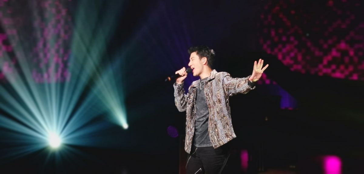 ▲王力宏雲錄製《天賜的聲音》。（圖／宏聲音樂提供）