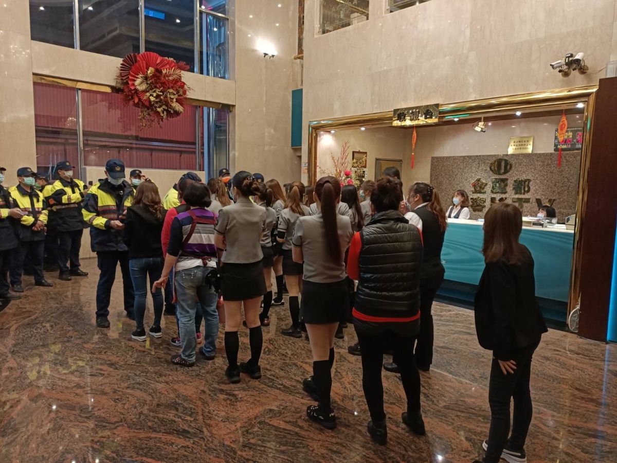 ▲中市政府連續三天突擊檢查店家是否有落實制度 (圖／資料照片)