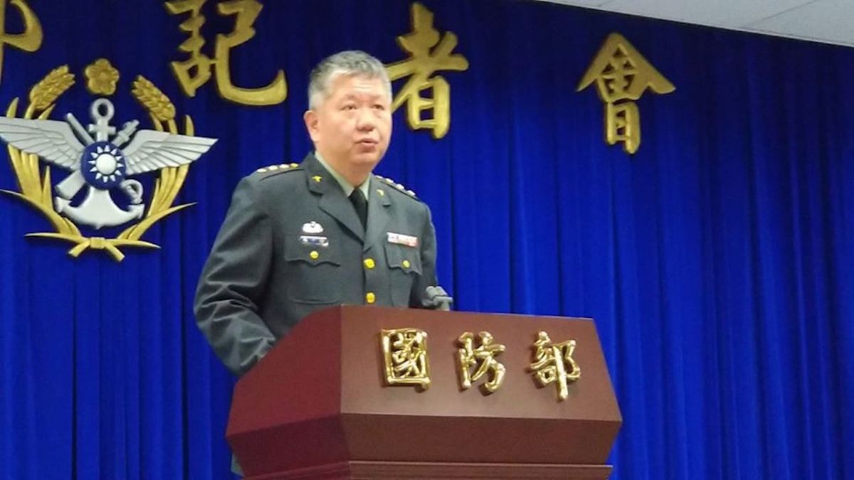 ▲國防大學學員傳咳嗽不止，國防部軍醫局衛保處處長高中錚上校表示，該學員新冠肺炎初檢陰性。（圖／記者呂炯昌攝, 2020.4.14）