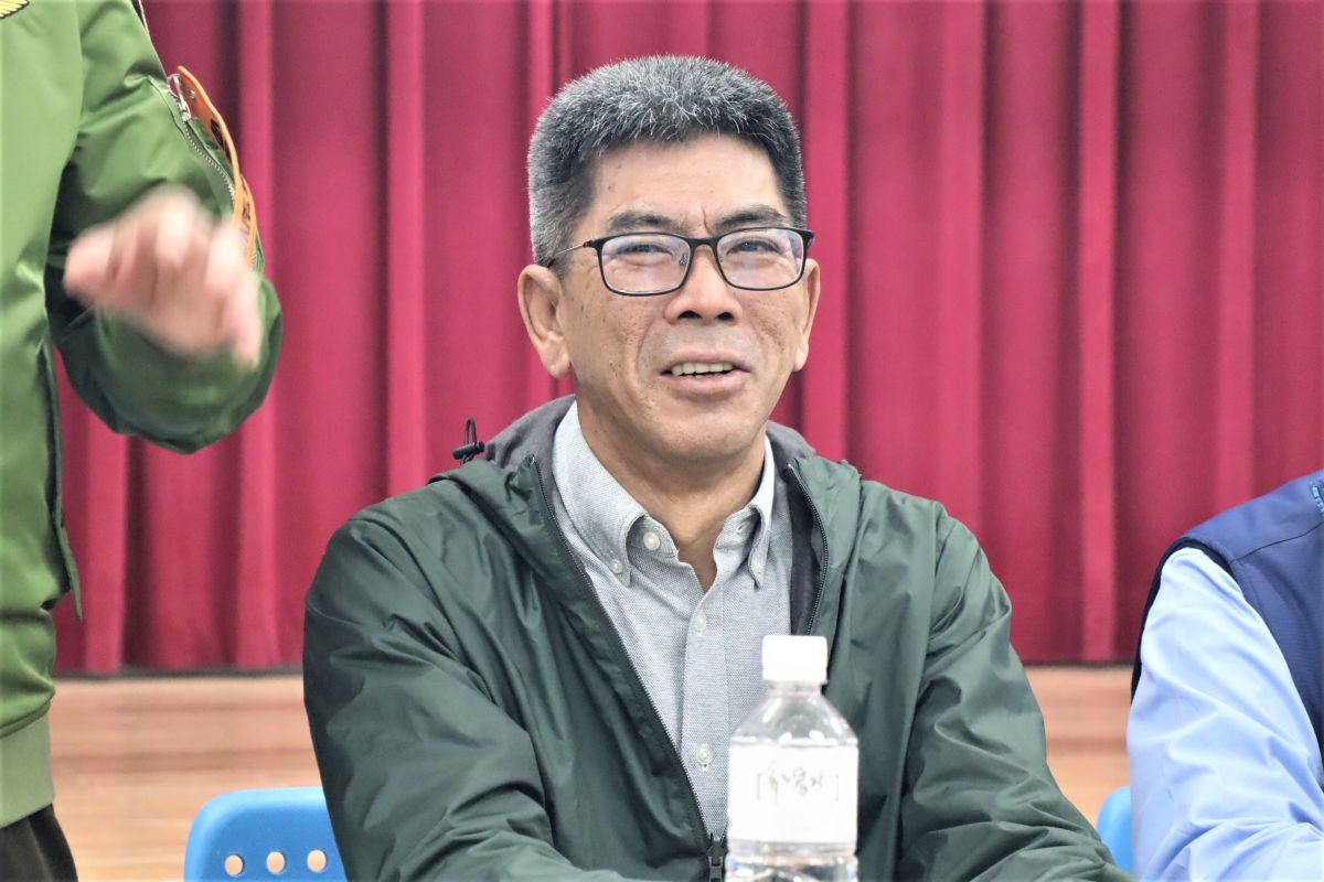 ▲楊曜在臉書中發文抨擊林佳龍急著宣布調任觀光局長的處分，似乎與「調任局長是蘇院長的決定」結果不相符。（圖／記者張塵攝，2020.04.15）