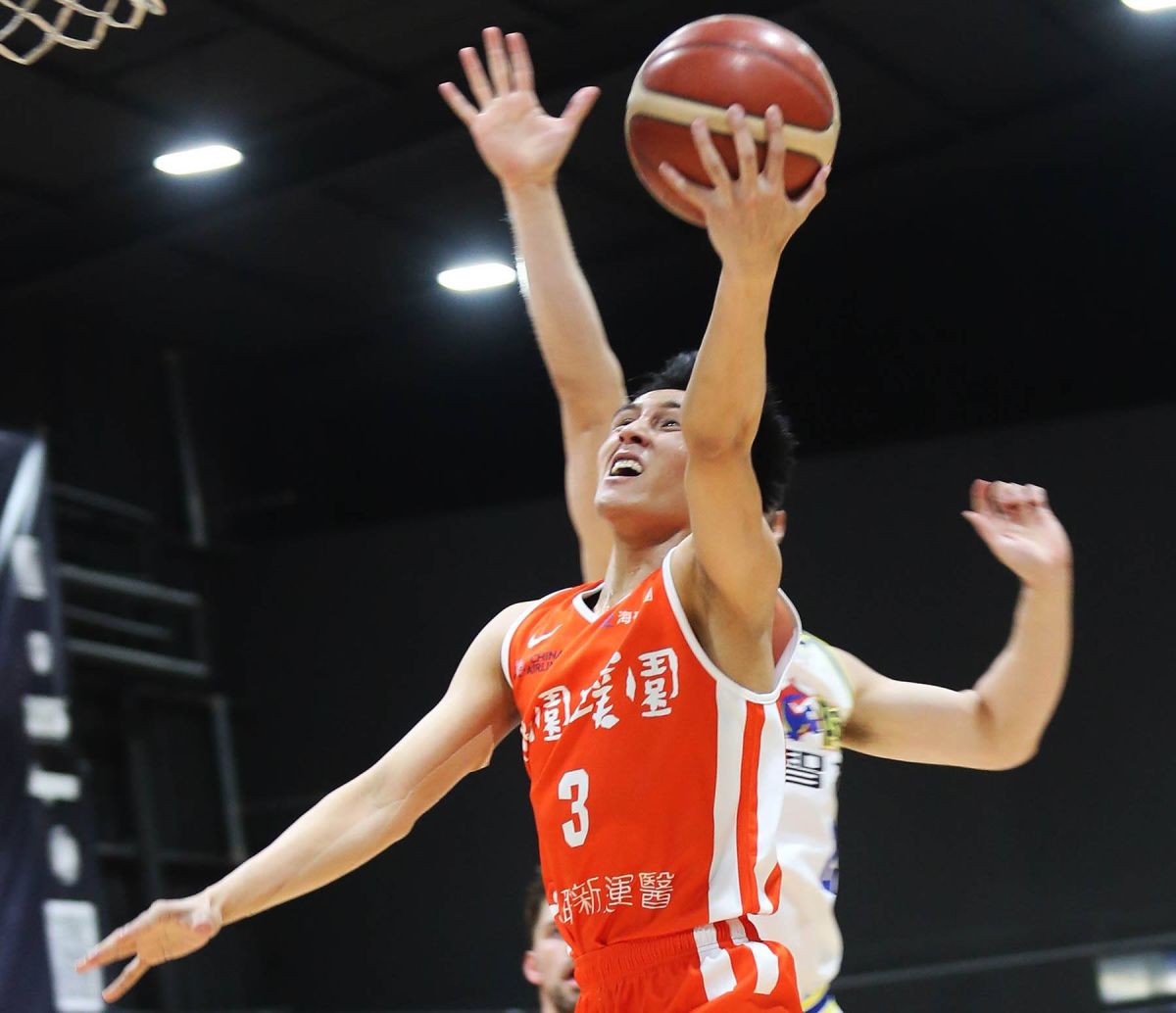 ▲季後賽首戰雖然輸球，但是吳家駿在攻守上的表現，絕對是璞園最大收穫