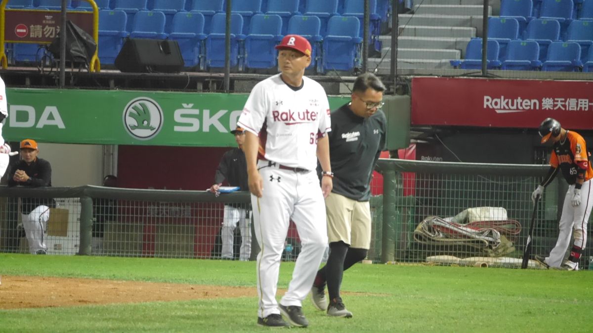 樂天桃猿總教練曾豪駒。（圖／吳政紘攝）