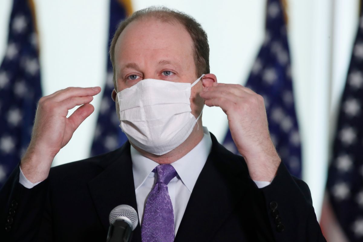 ▲美國科羅拉多州長波利斯近日於防疫記者會。（圖／美聯社／達志影像）