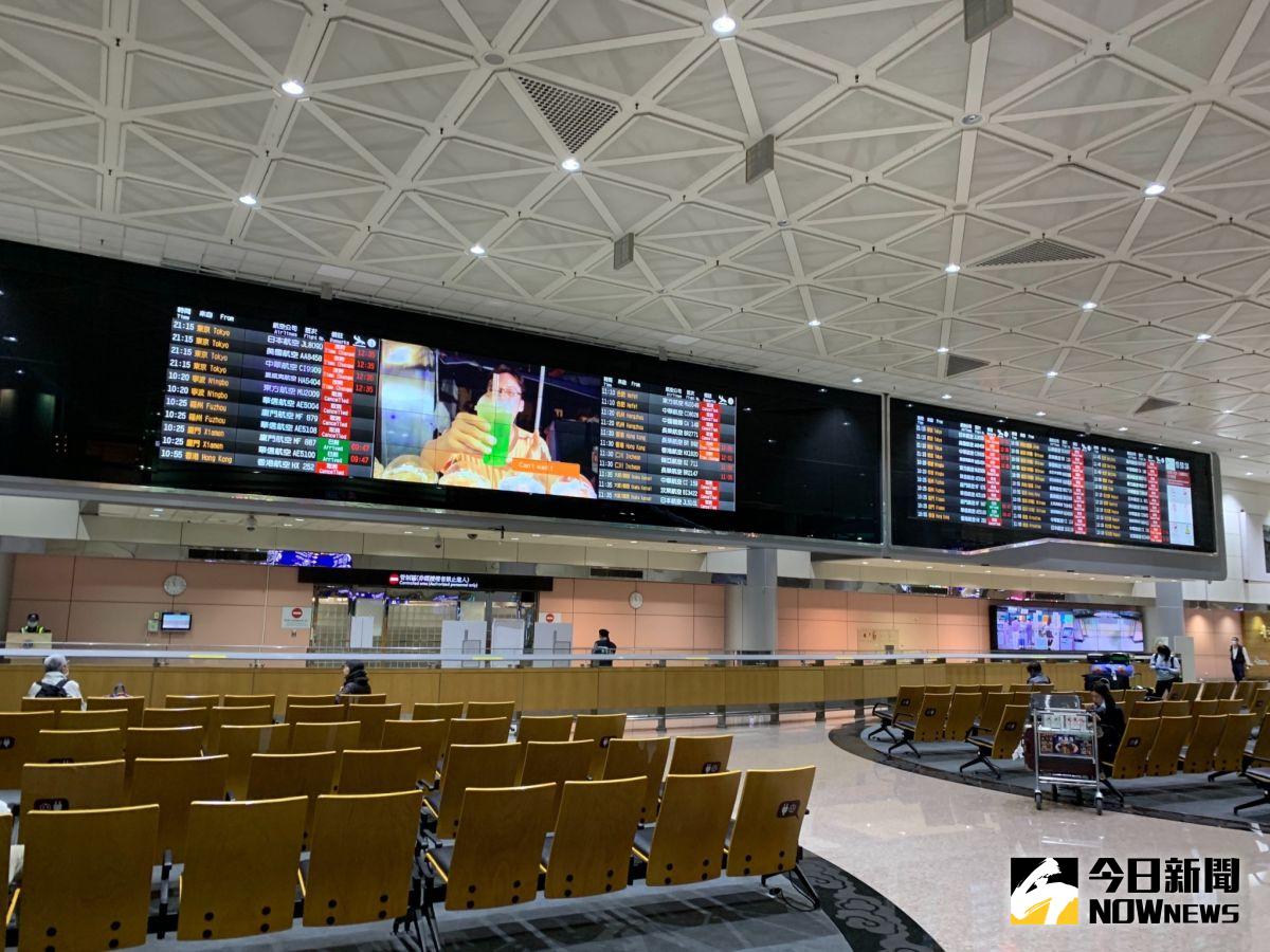 ▲帛琉旅遊泡泡首發團明天出發，旅客須先在第二航廈檢站採檢及報到，因帛琉總統惠恕仁（Surangel Whipps Jr.）搭同班機返帛琉，旅客要到設有國賓門的第一航廈B9登機門登機。（圖／NOWnews資料圖片）